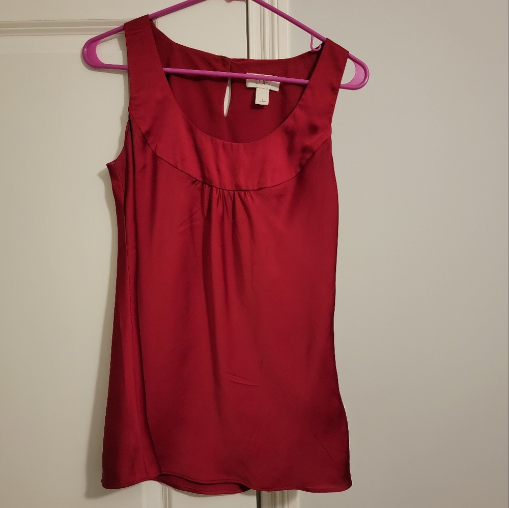 Loft, size 4, sleeveless blouse, polyester.